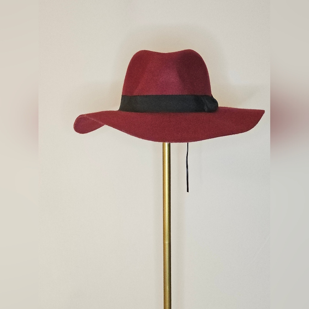 Chick Ruff Burgundy Wool Felt Fedora Hat W/ Black Band